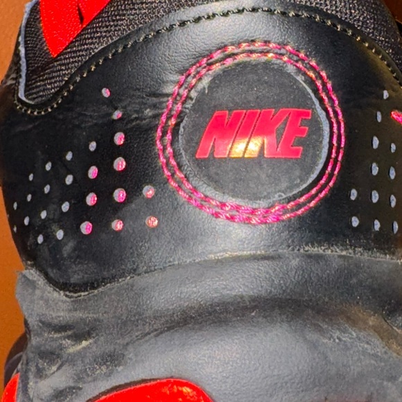Nike Black and Pink Sneakers - Picture 7 of 10
